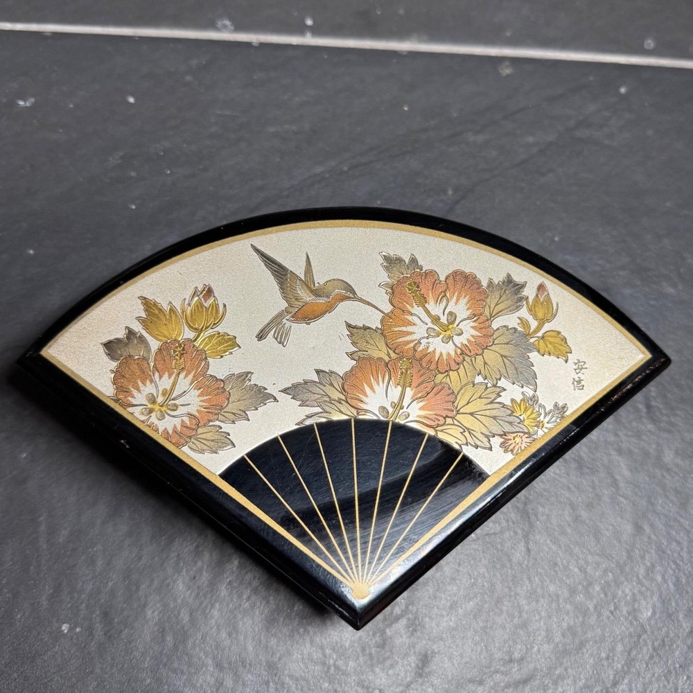 Vintage Westland Co Japan Fan Shaped Musical Jewelry Box Hummingbird 633 Memory
